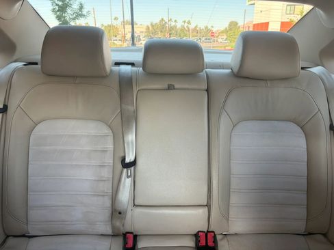 Used 2013 Volkswagen Passat TDI SEL Premium FWD image 15