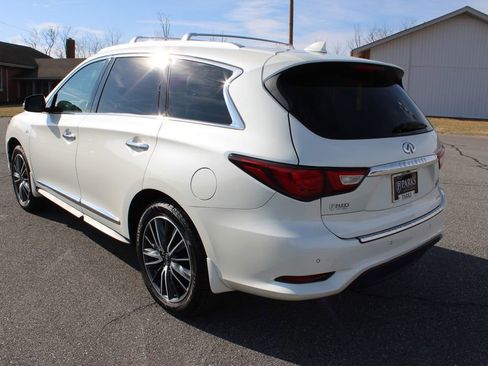 Used 2017 INFINITI QX60 Luxe w/ Deluxe Technology Package image 7
