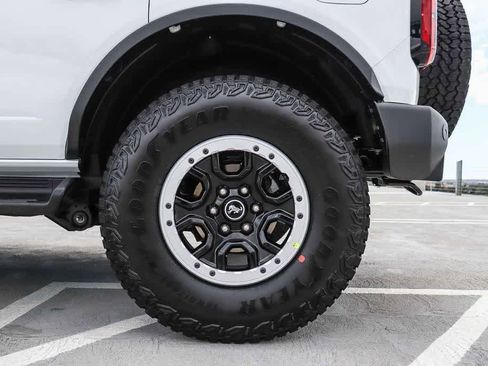 New 2026 Ford Bronco Outer Banks AWD/4WD image 10