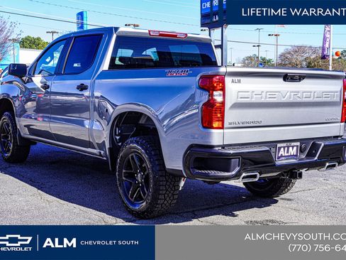 New 2026 Chevrolet Silverado 1500 Custom Trail Boss w/ LPO, Dark Essentials Package AWD/4WD image 6