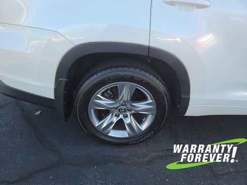 Used 2018 Toyota Highlander Limited FWD image 21