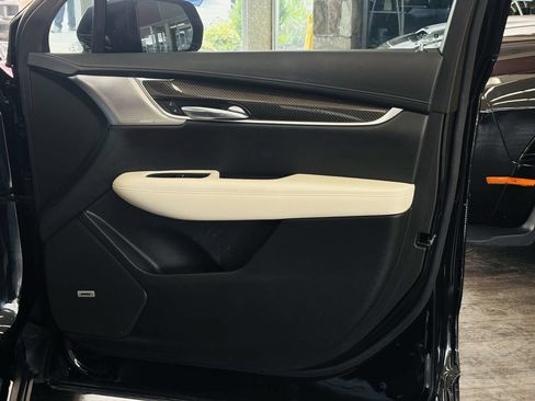 Used 2023 Cadillac XT6 Sport AWD/4WD image 40