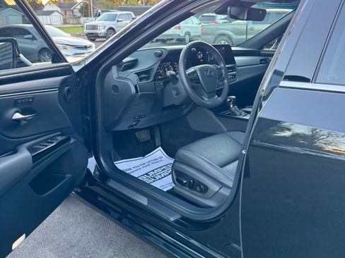 Used 2022 Lexus ES 350 w/ Premium Package image 6