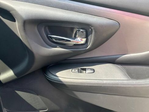 Used 2021 Nissan Murano SL FWD image 14