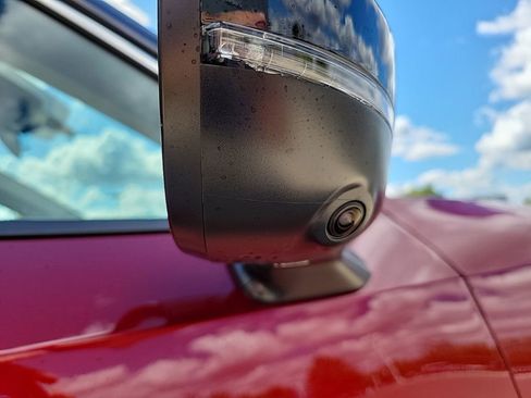 New 2025 Nissan Kicks SR w/ SR Premium Package image 11