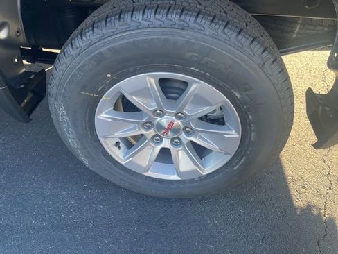 New 2026 GMC Sierra 1500 Pro w/ Pro Value Package image 9