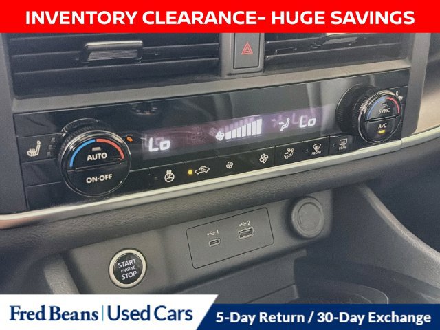Certified 2023 Nissan Rogue SV w/ SV Premium B Package AWD/4WD image 21