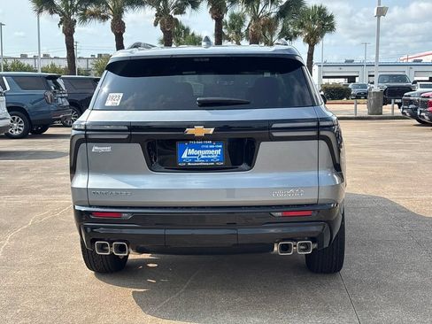 New 2026 Chevrolet Traverse High Country FWD image 11