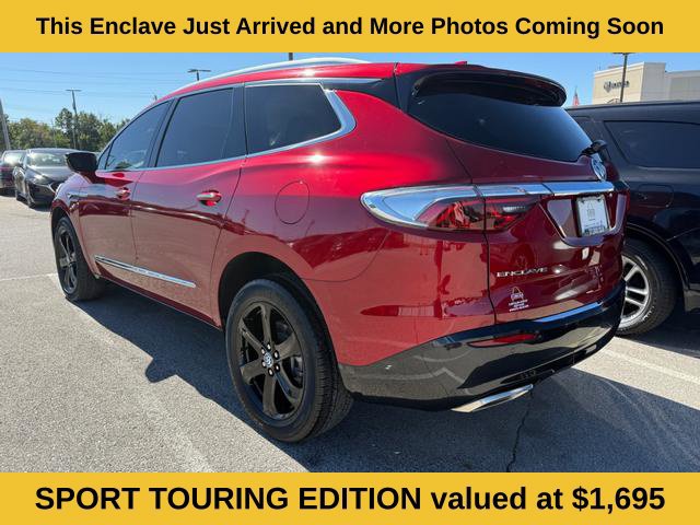 Used 2023 Buick Enclave Essence w/ Sport Touring Edition FWD image 3