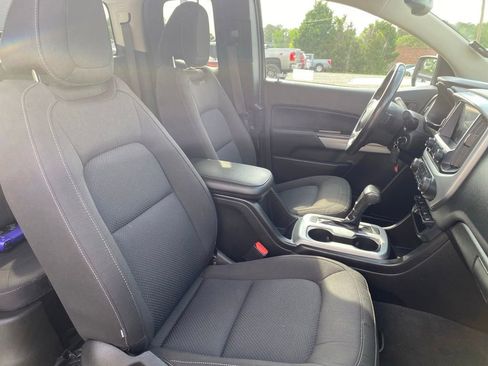 Used 2021 Chevrolet Colorado LT w/ Safety Package RWD image 22
