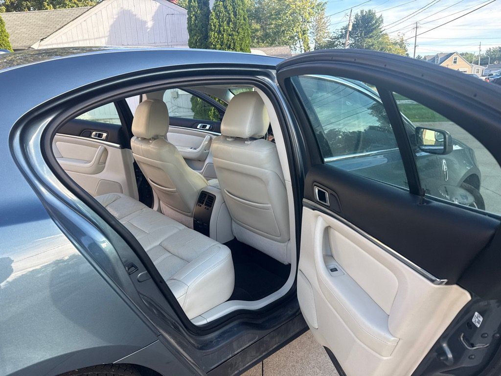Used 2010 Lincoln MKS AWD image 13