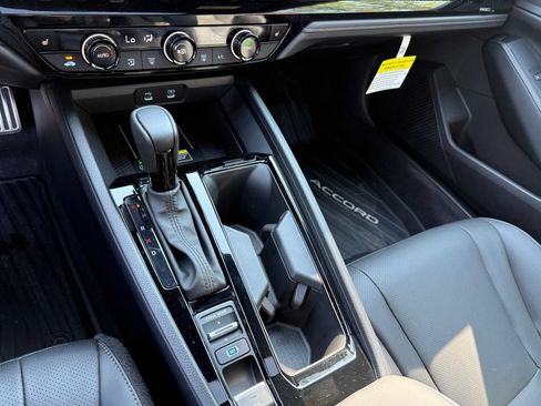 Used 2025 Honda Accord Sport image 23