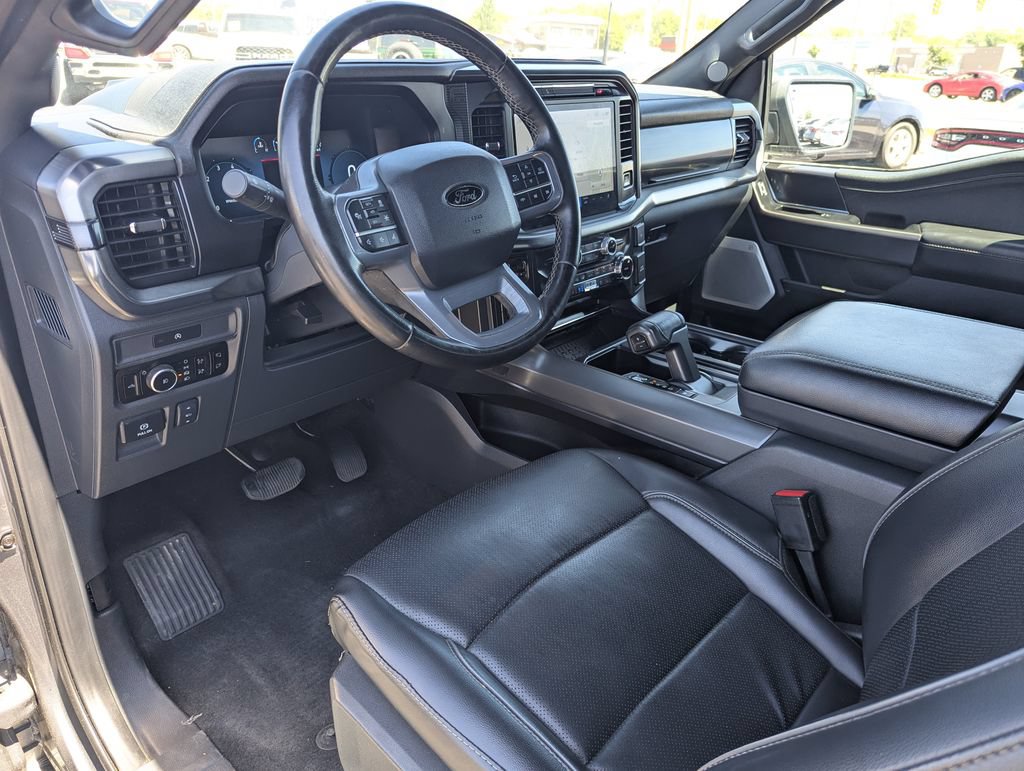 Used 2025 Ford F150 Lariat w/ Equipment Group 502A High AWD/4WD image 27