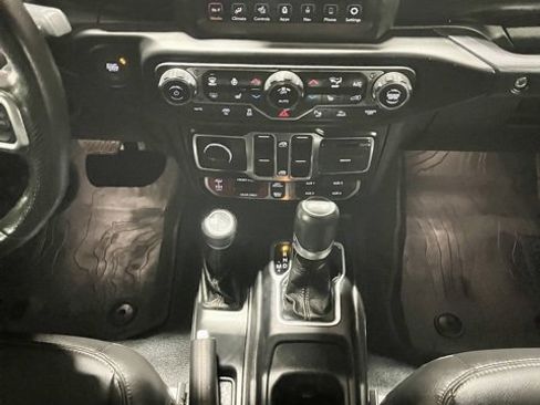Used 2022 Jeep Wrangler Unlimited Rubicon image 30