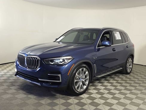 Used 2023 BMW X5 xDrive45e image 4