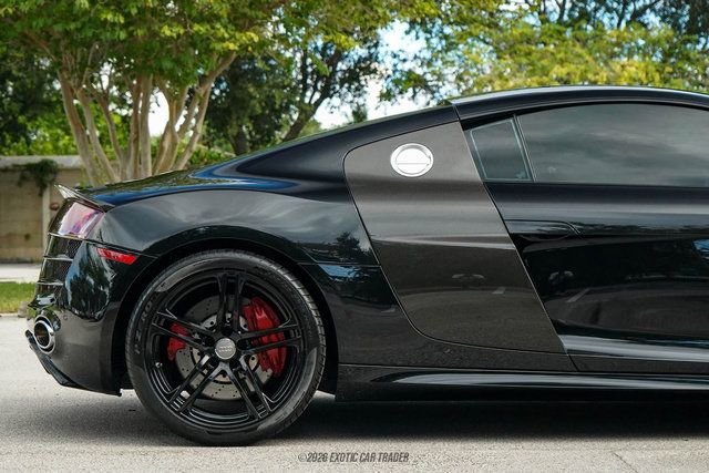 Used 2011 Audi R8 V10 AWD/4WD image 10