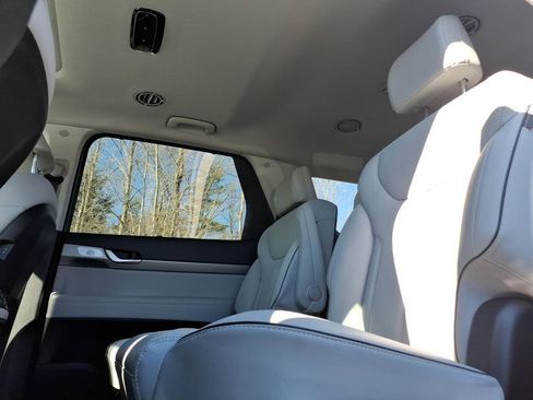 Used 2024 Hyundai Palisade SEL w/ Premium Package image 14