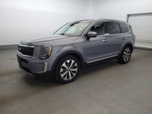 Used 2022 Kia Telluride S image 2