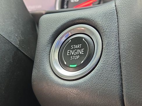 Used 2021 Chevrolet Tahoe Z71 w/ Z71 Off-Road Package image 22