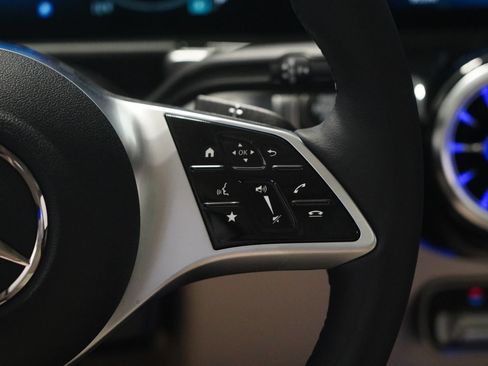 New 2026 Mercedes-Benz GLB 250 4MATIC image 20