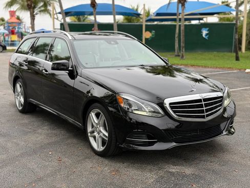Used 2014 Mercedes-Benz E 350 4MATIC Wagon w/ Premium 1 Package image 7