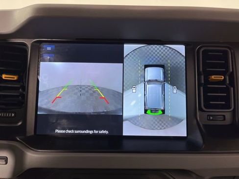 Used 2022 Ford Bronco Badlands image 26