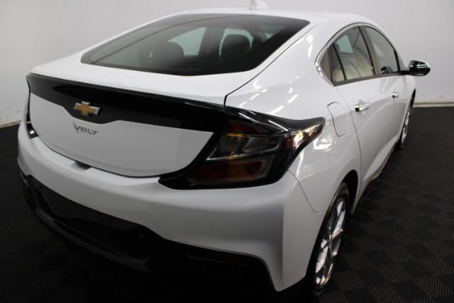 Used 2017 Chevrolet Volt Premier w/ Driver Confidence II Package FWD image 6