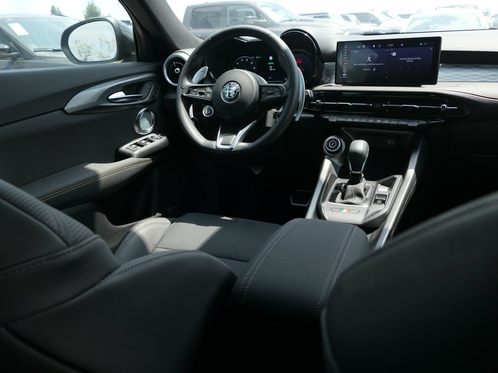 Used 2025 Alfa Romeo Tonale w/ Premium Package AWD/4WD image 20