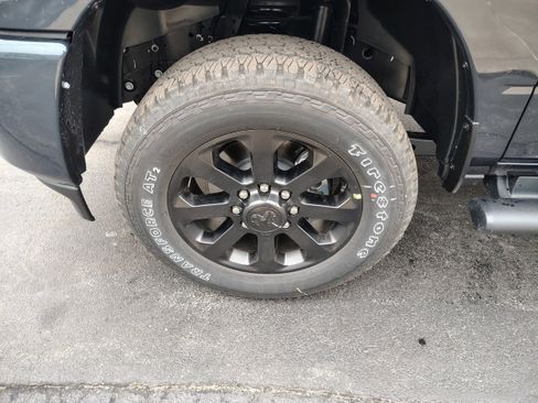 New 2026 RAM 2500 Tradesman AWD/4WD image 3