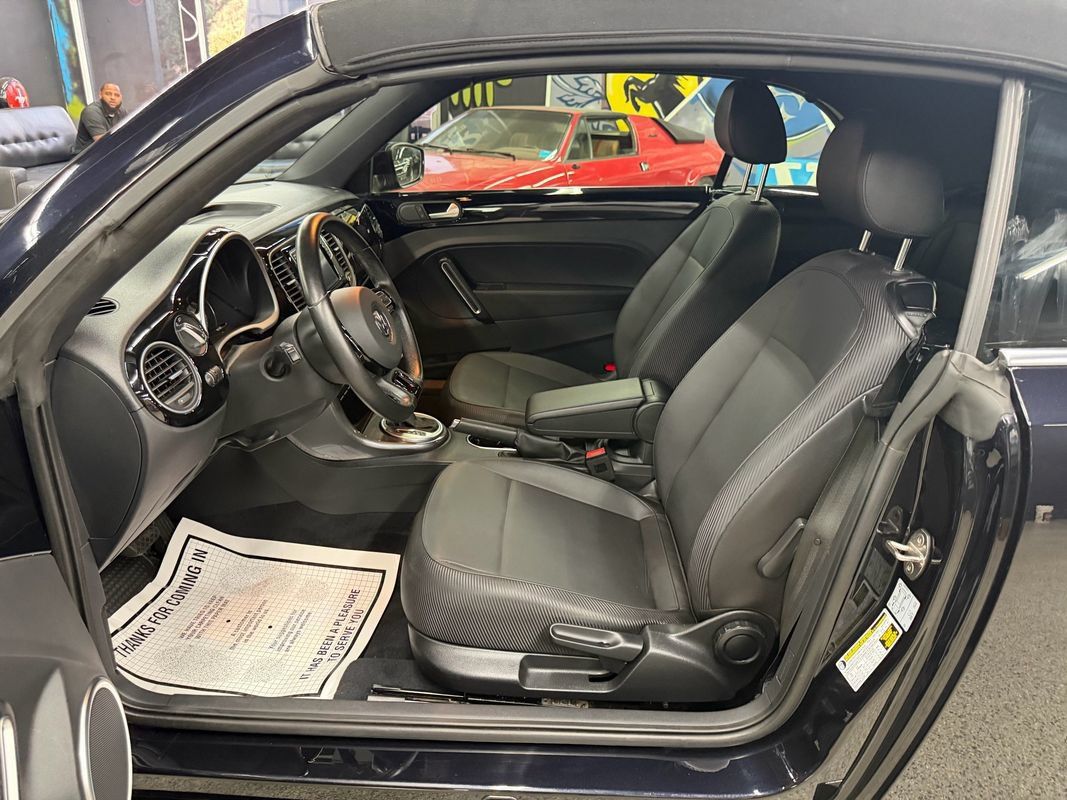 Used 2019 Volkswagen Beetle 2.0T S FWD image 16