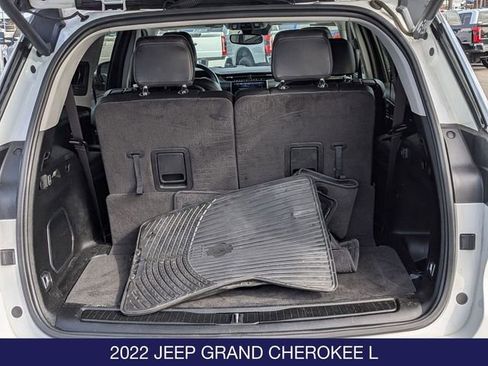 Used 2022 Jeep Grand Cherokee L Limited AWD/4WD image 23