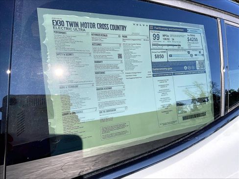 New 2026 Volvo EX30 Cross Country Ultra w/ Protection Package Premier image 37