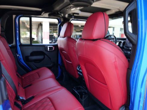 Used 2022 Jeep Gladiator Sport AWD/4WD image 42