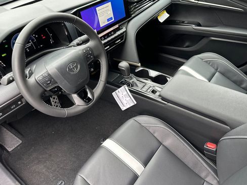 New 2026 Toyota Camry SE FWD image 10