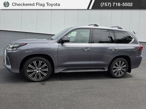 Used 2018 Lexus LX 570 4WD w/ Luxury Package image 2