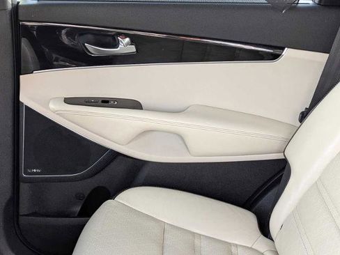 Used 2018 Kia Sorento SX image 20