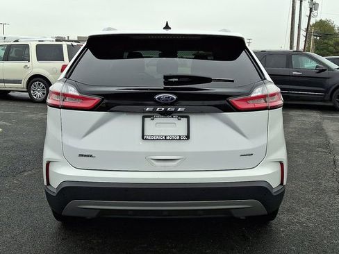 Used 2022 Ford Edge SEL w/ Convenience Package image 5