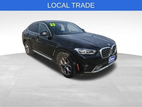 Used 2025 BMW X4 xDrive30i AWD/4WD image 5