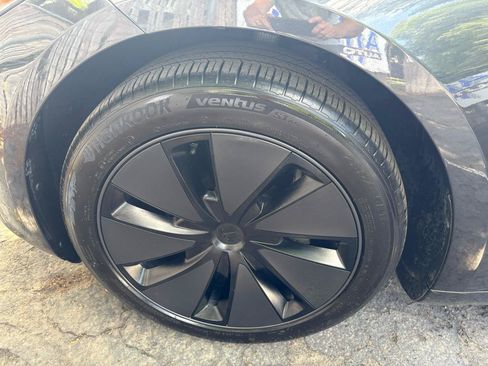 Used 2024 Tesla Model 3 Long Range AWD/4WD image 16