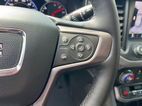 Used 2023 GMC Acadia AT4 w/ Technology Package image 16