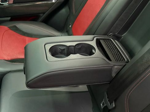 Used 2021 Land Rover Range Rover Sport SVR image 42