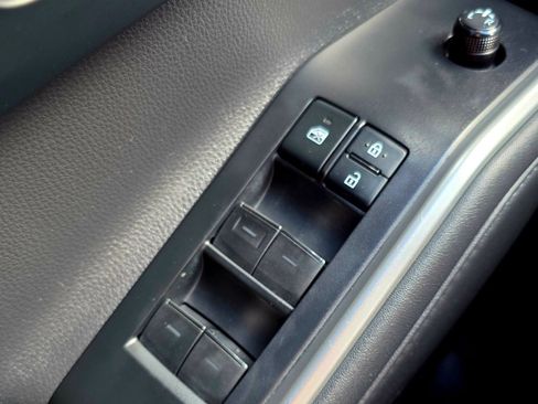 Used 2021 Toyota Highlander XSE image 26