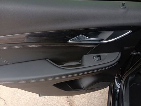 Used 2022 Buick Envision Preferred image 32