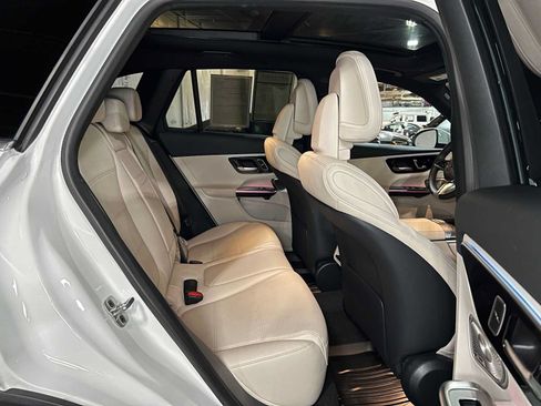 Certified 2026 Mercedes-Benz GLC 300 4MATIC image 13