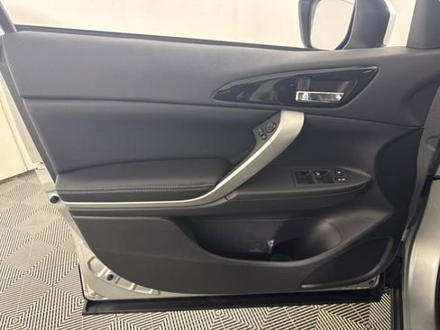 Used 2025 Mitsubishi Eclipse Cross SE image 23