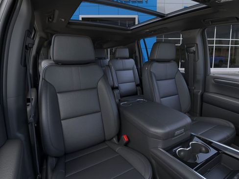 New 2026 Chevrolet Suburban RST w/ Comfort Package AWD/4WD image 16