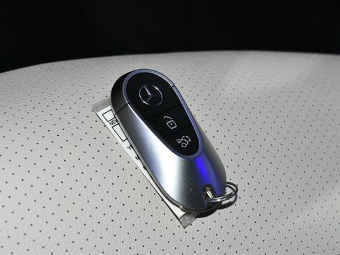 Used 2023 Mercedes-Benz C 300 Sedan image 97