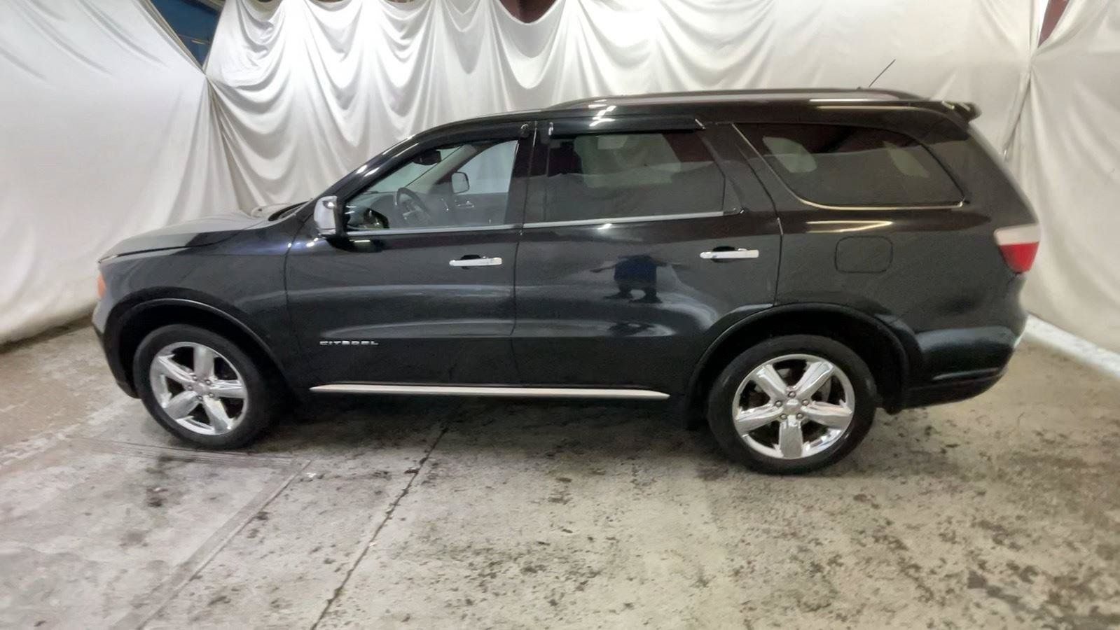 Used 2013 Dodge Durango Citadel w/ Technology Group AWD/4WD image 9
