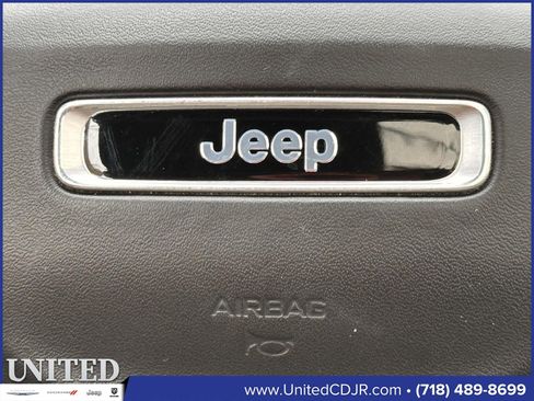 Used 2021 Jeep Grand Cherokee L Overland w/ Luxury Tech Group IV image 28