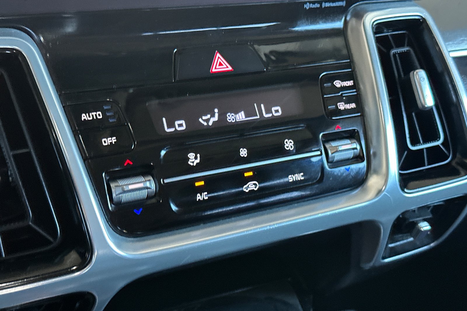 Used 2021 Kia Sorento SX AWD/4WD image 22
